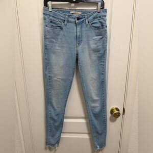 Levi's Women's Light Blue Skinny Jeans